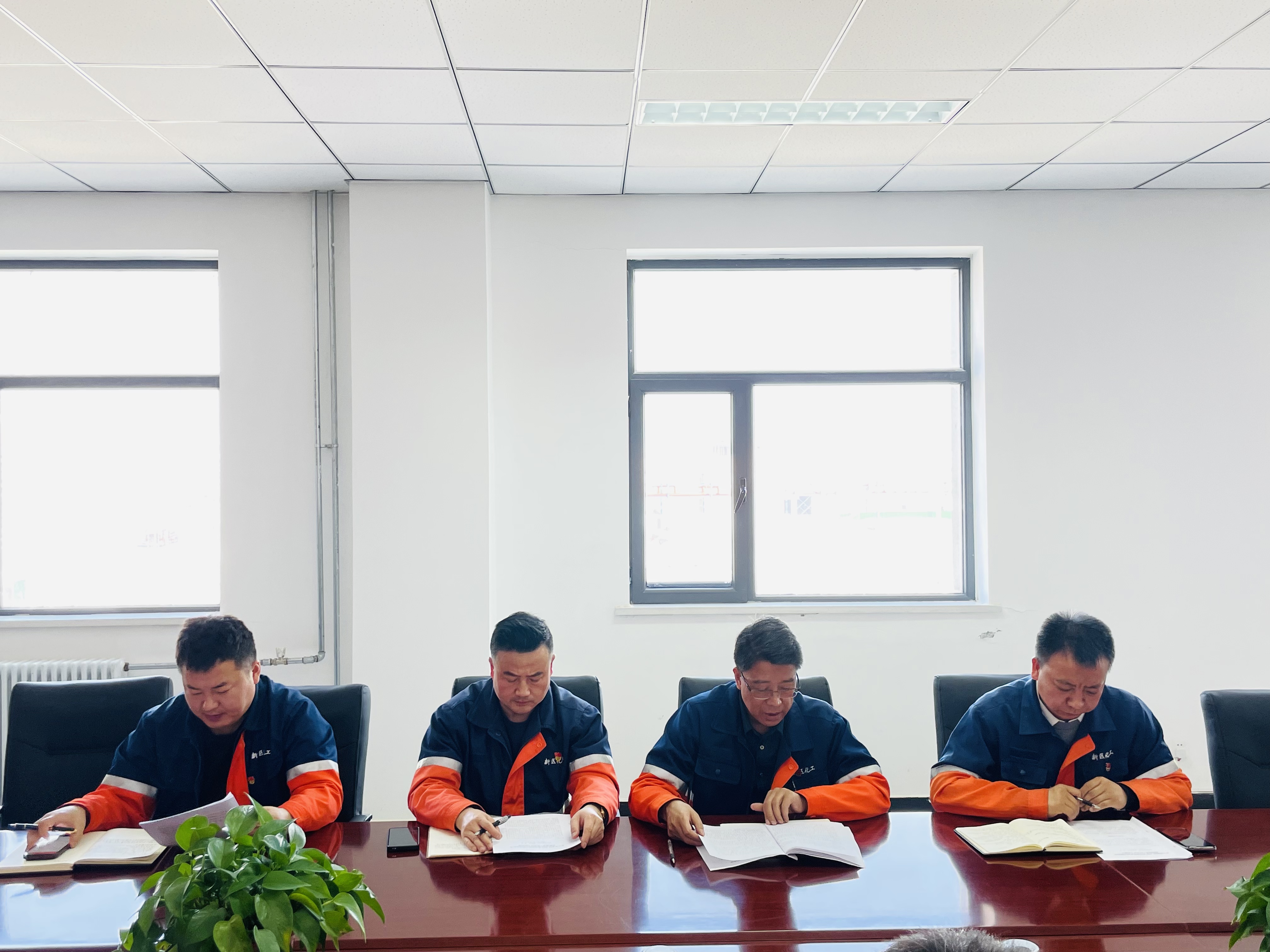 202503121741751176105104.jpg abdfafb7a8f2c43bc917d006bf29040.jpg